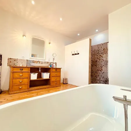 A 1min D'une Base Nautique Maison Spacieuse Avec Piscine